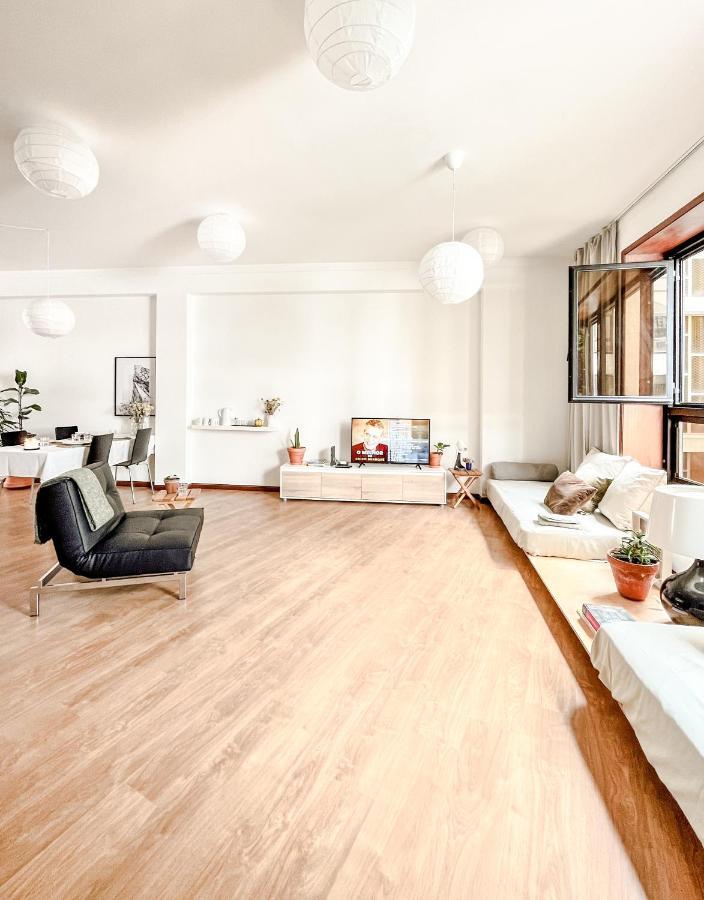 Central Loft With Free Parking 포르투 외부 사진